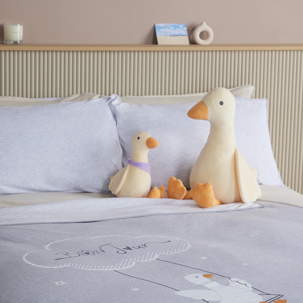 大鵝坐姿抱枕-鵝絨黃產品圖